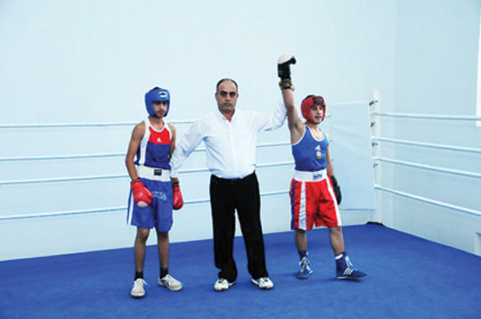 Yeniyetmə boksçular 3 gün mübarizə aparıblar