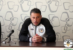 Georgi Çixradze "Simurq"la müqaviləsini yenilədi