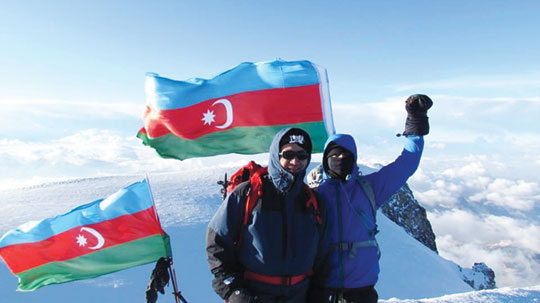 Alpinistlərimiz Elbrus zirvəsini fəth ediblər