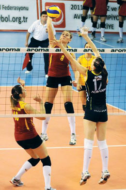 “Qalatasaray” məğlubiyyətlə üzləşdi