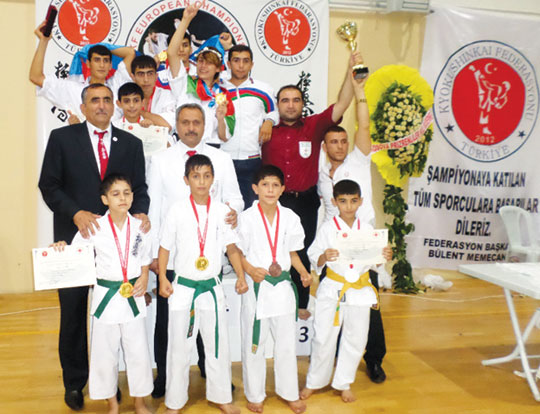 Kyokuşinkay komandası Avropa çempionatında 9 medal qazanıb