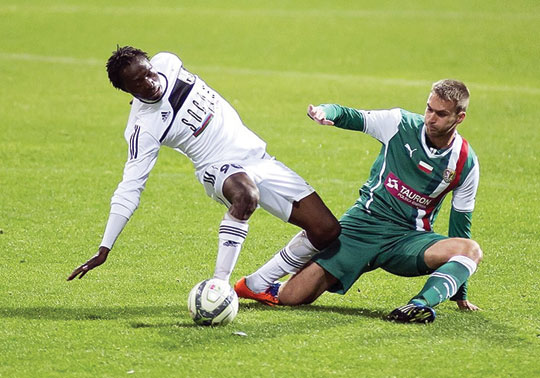 “Ağ-qaralar” Polşa klubuna məğlub oldu