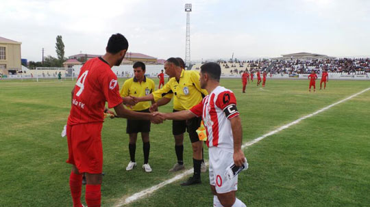 Ilk yoldaşlıq görüşündə heç-heçə