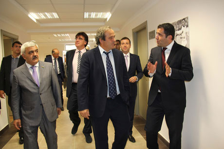 Prezidentlərin iştirakı ilə stadion açıldı