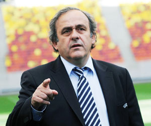 Platini saatı geri qaytarmaq fikrində deyil