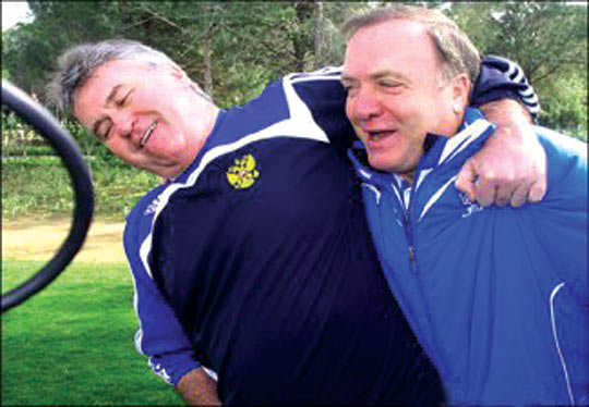 Hiddink gedir, Advokat gəlir?