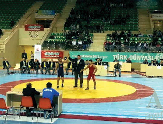 Güləşçilərimiz Eskişehirdə 5 medal qazandılar