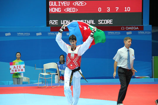 Nankində ölkəmizə ilk qızıl medalı taekvondoçumuz qazandırdı