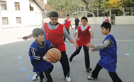 Yeniyetmələr arasında stritbol turniri başa çatıb